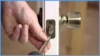 State Locksmith Services West Palm Beach, FL 561-328-2937 - 6-lock-change